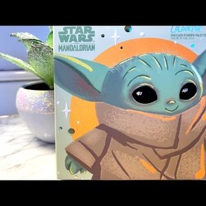 COLOURPOP STAR WARS MANDOLORIAN EYESHADOW PALETTE